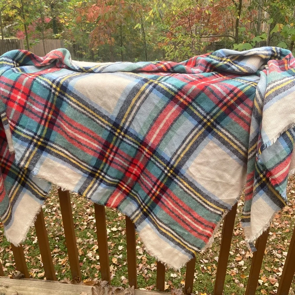 Aerie tan and red plaid wrap